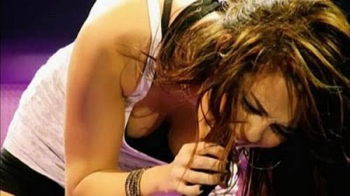 Самые глубокие звездные декольте