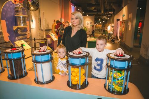 Звезды привели детей в «живой» музей