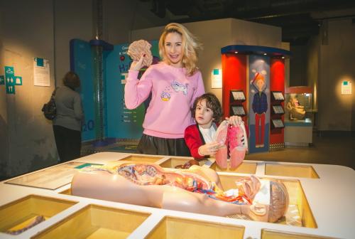 Звезды привели детей в «живой» музей