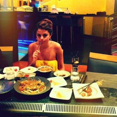 Последние фотографии звезд из Твиттеров