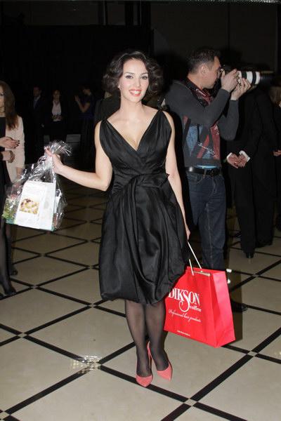 Юлия Зимина стала темноволосой Мэрилин Монро