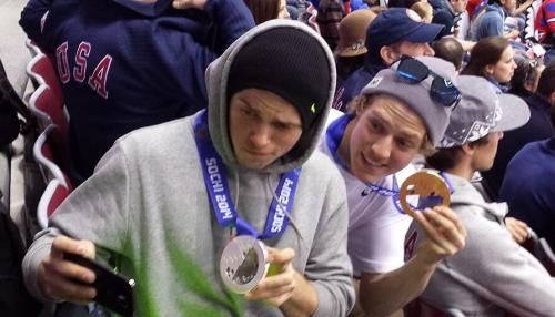 Лучшие фотографии Олимпийцев и болельщиков "из первых рук"