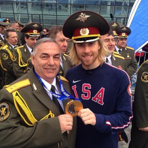 Лучшие фотографии Олимпийцев и болельщиков "из первых рук"