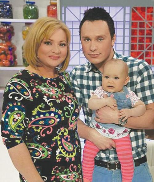 Российские знаменитости, ставшие родителями после 40 лет