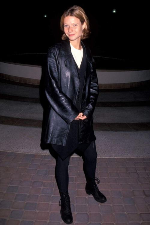 Как выглядели мировые звезды на своих первых красных дорожках