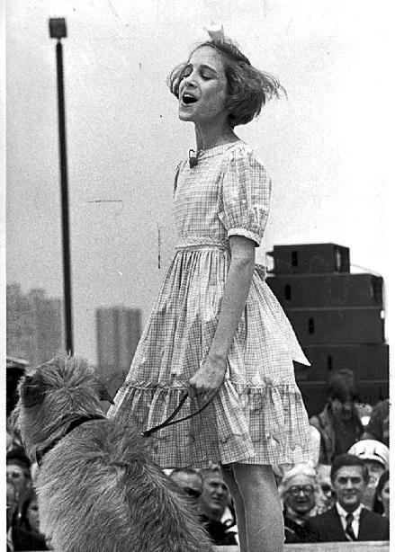 Знаменитости, бывшие когда-то "гадкими утятами"