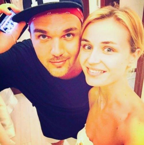 "Что есть, то есть": российские звезды без макияжа