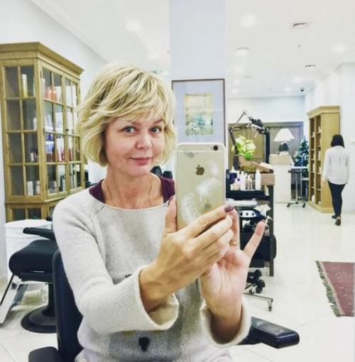 "Что есть, то есть": российские звезды без макияжа