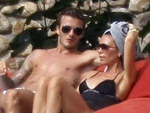 Виктория Бэкхем отметила 10-летие семейной жизни в бикини