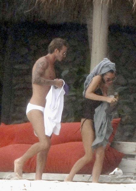 Виктория Бэкхем отметила 10-летие семейной жизни в бикини