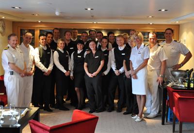 32000-тонный пассажирский корабль преодолел барьер Темзы