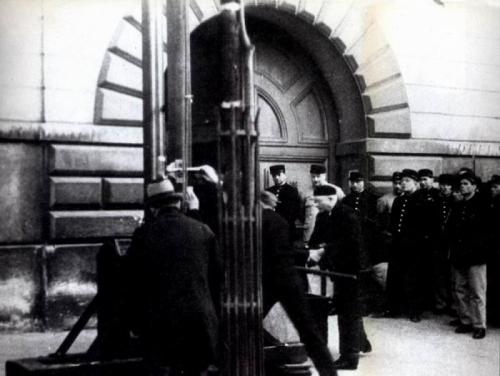 Отголоски средневековья в 1939: последняя публичная казнь на гильотине