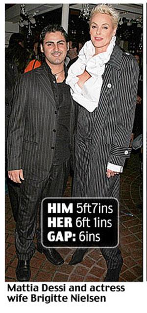 За что великанши любят коротышек