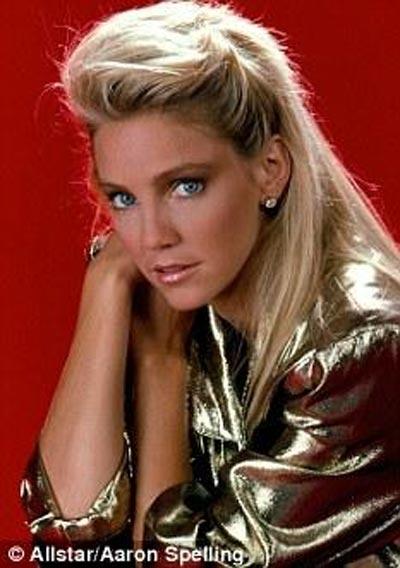 Хизер Локлир вывела дочь на подиум