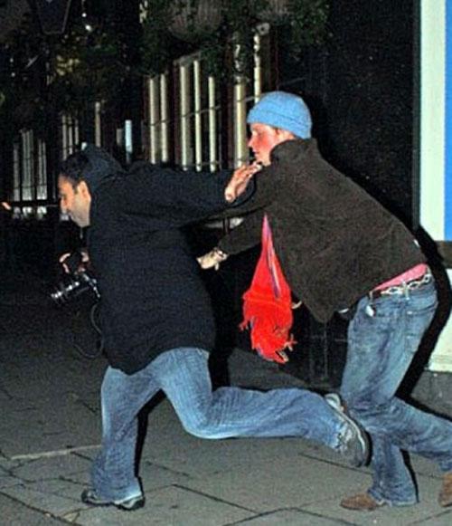 Английские принцы запили горькую