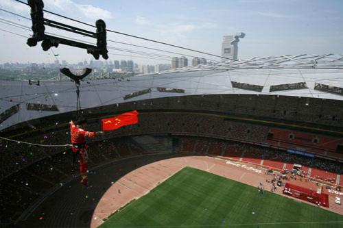 Китаец два месяца жил на тросах толщиной в три сантиметра