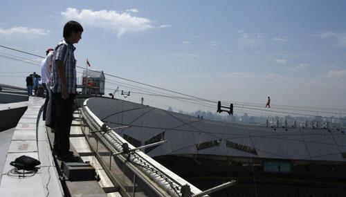 Китаец два месяца жил на тросах толщиной в три сантиметра