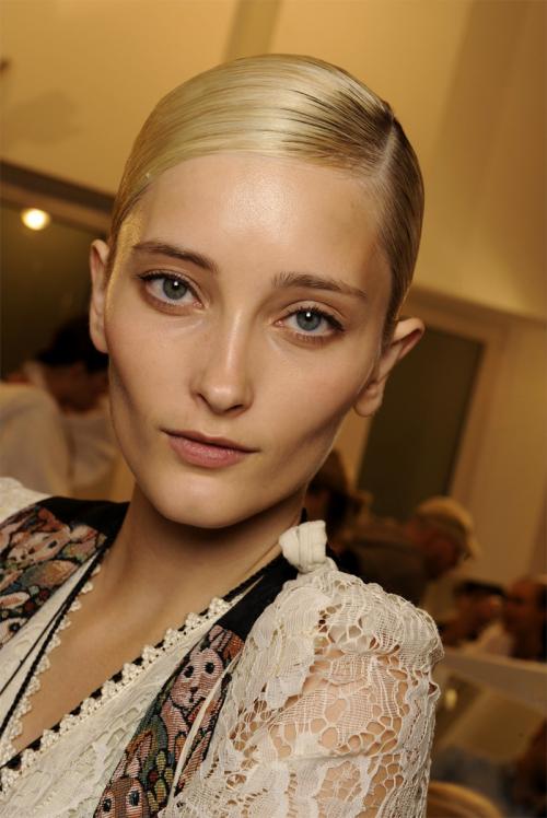 Знаменитые модели со странной внешностью