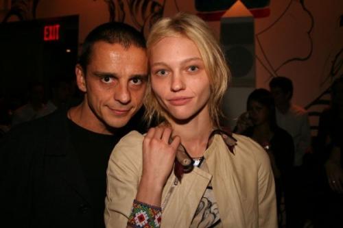 Знаменитые модели со странной внешностью