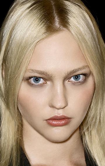 Знаменитые модели со странной внешностью