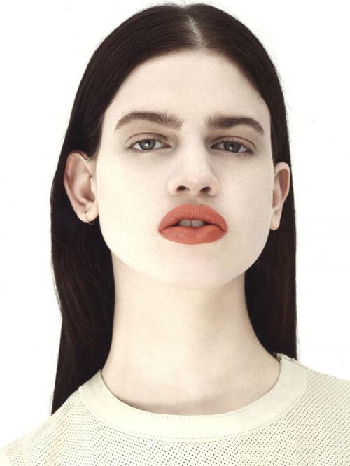 Знаменитые модели со странной внешностью