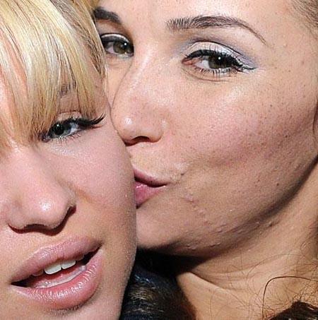 Анфиса Чехова шокировала вечеринку Playboy своим видом