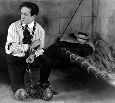 Невероятная магия феноменального Гарри Гудини