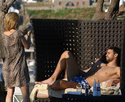 Греческие наслаждения Шакиры