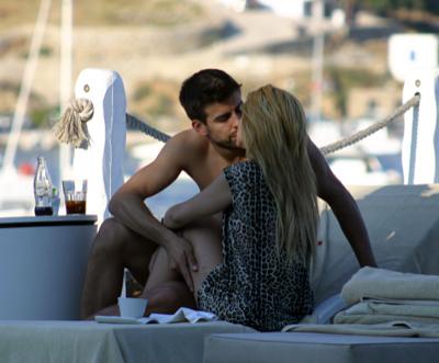 Греческие наслаждения Шакиры