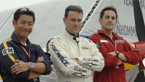 Воздушная "Формула-1" в небе Абу-Даби