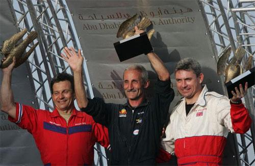 Воздушная "Формула-1" в небе Абу-Даби