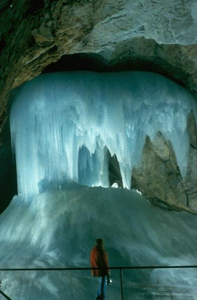 Топ-10 самых впечатляющих пещер мира, открытых для экскурсий
