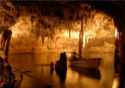 Топ-10 самых впечатляющих пещер мира, открытых для экскурсий