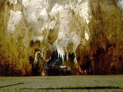 Топ-10 самых впечатляющих пещер мира, открытых для экскурсий