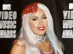 Эволюция причесок Леди Гаги