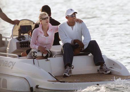 10 самых необычных брачных контрактов звезд