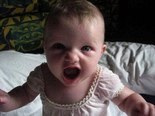 Милла Йовович показала свою малышку миру  совершенно бесплатно