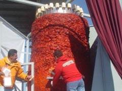 Супершаурму приготовили в Греции