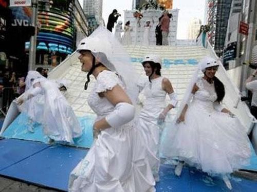 Жадные невесты взяли штурмом Нью-Йорк