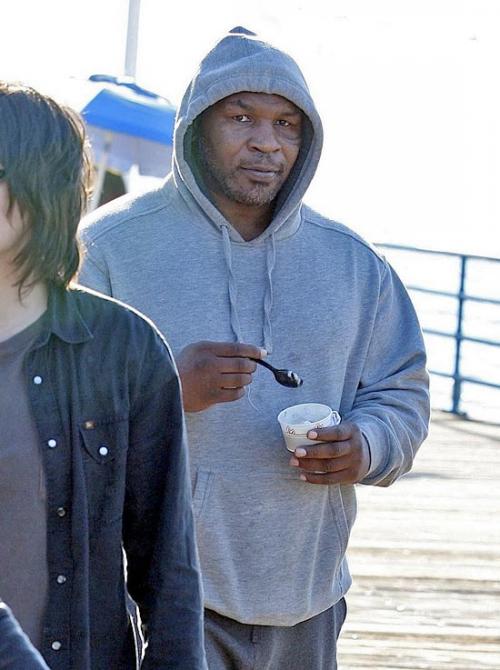 Звезды едят мороженое