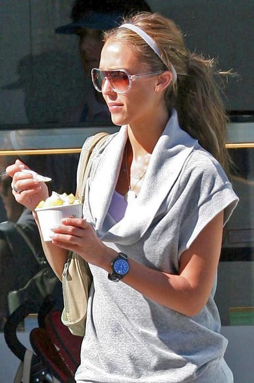 Звезды едят мороженое