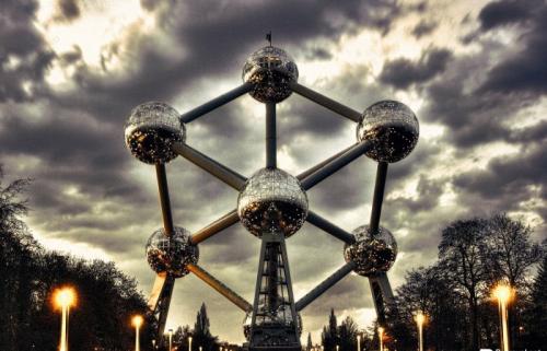 «Атомиум»: самый посещаемый памятник Брюсселя