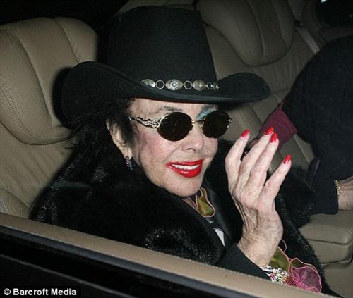 Элизабет Тейлор перевоплотилась в Майкла Джексона