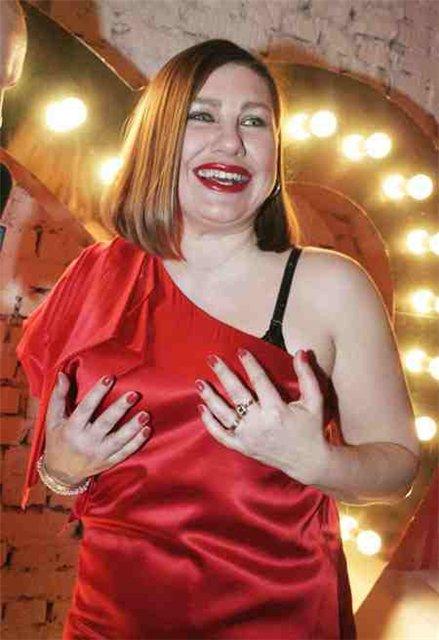 Располневшие звезды, которые не стесняются выходить на сцену