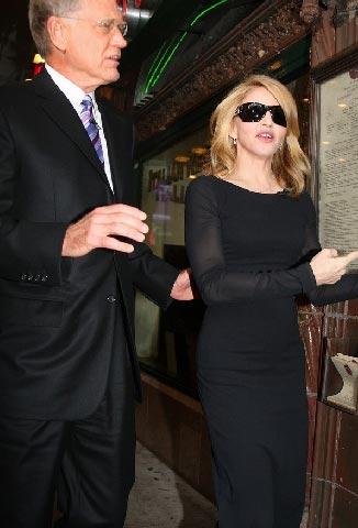 Мадонна  продала душу