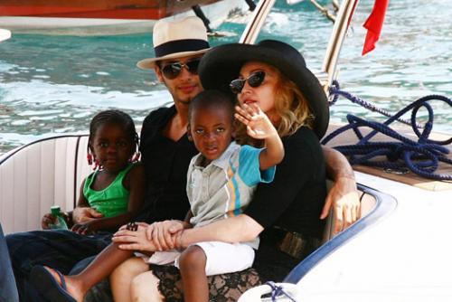 Звездные семьи: родные и близкие знаменитостей