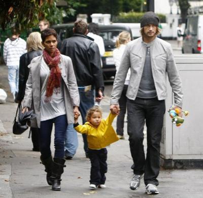 Звездные семьи: родные и близкие знаменитостей