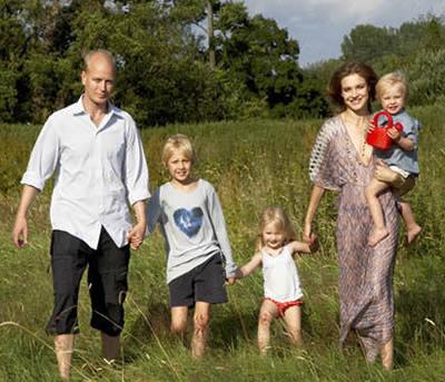 Звездные семьи: родные и близкие знаменитостей