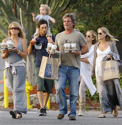 Звездные семьи: родные и близкие знаменитостей