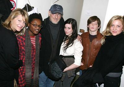 Звездные семьи: родные и близкие знаменитостей